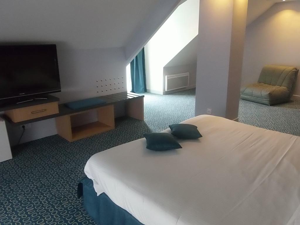 Hotel Restaurant Le Rive Gauche Joigny Dış mekan fotoğraf